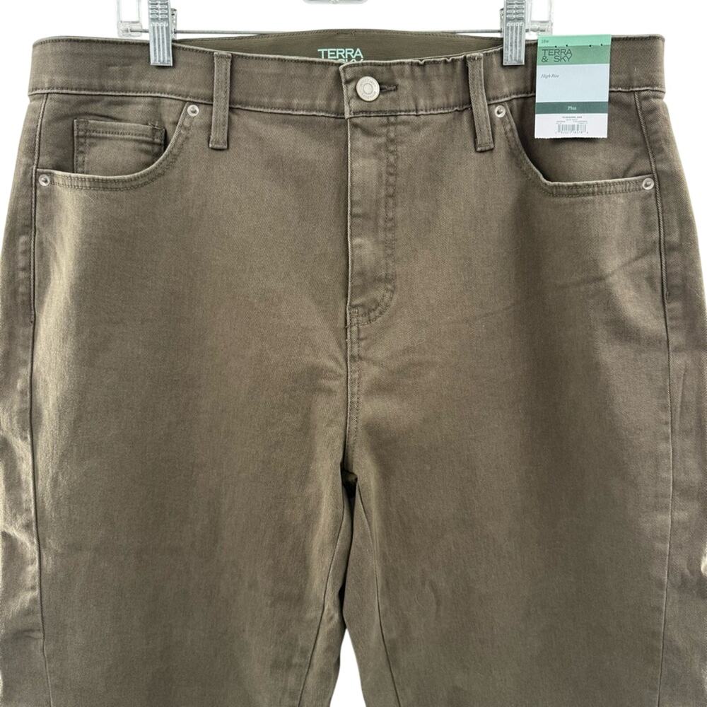 NWT Terra & Sky Women's Plus Size Loose Fit High Rise Barrel Jeans Khaki Size 18 - Picture 3 of 11